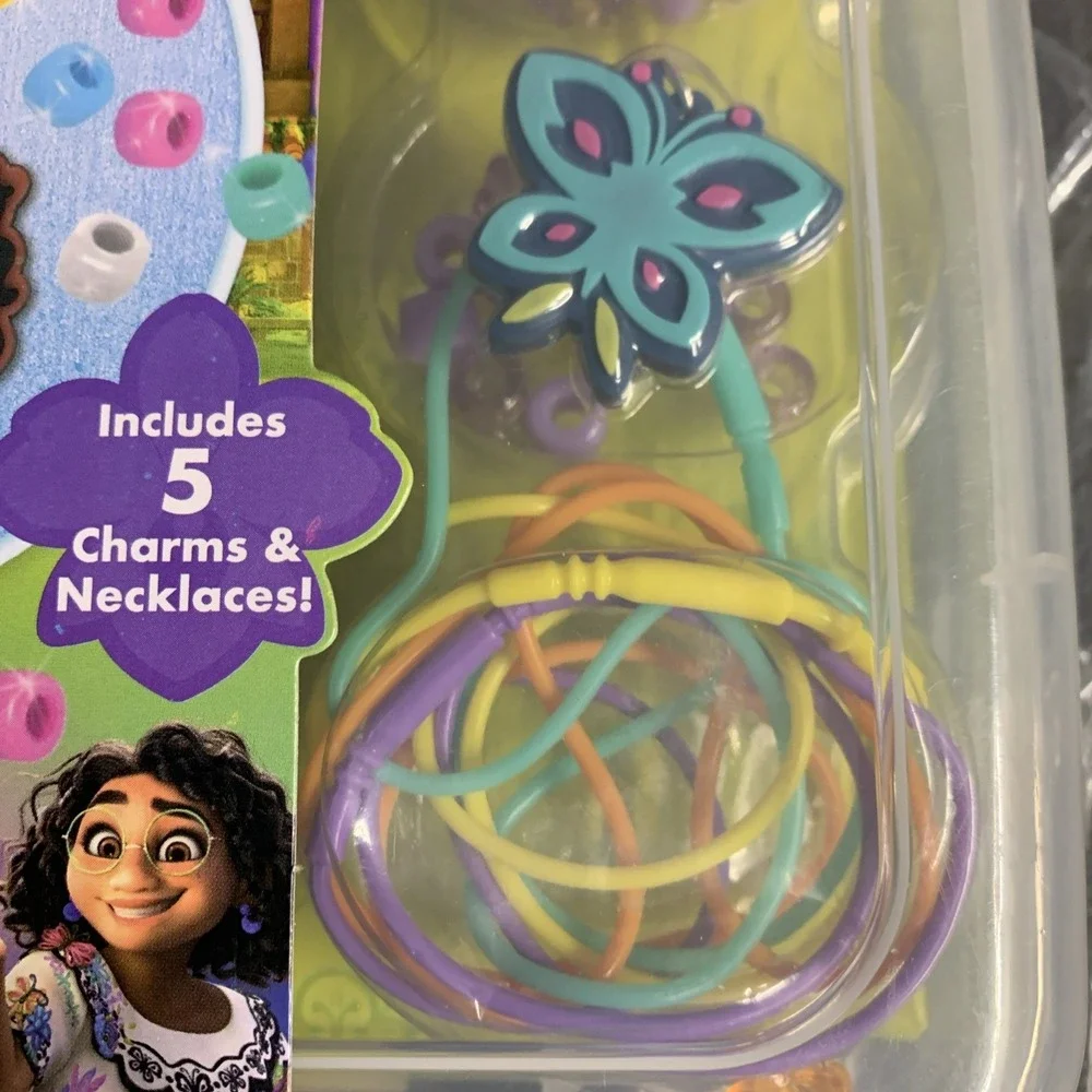 Disney: Encanto DIY Necklace Activity Set with Charms & Beads, Kids Ages 3+ NEW